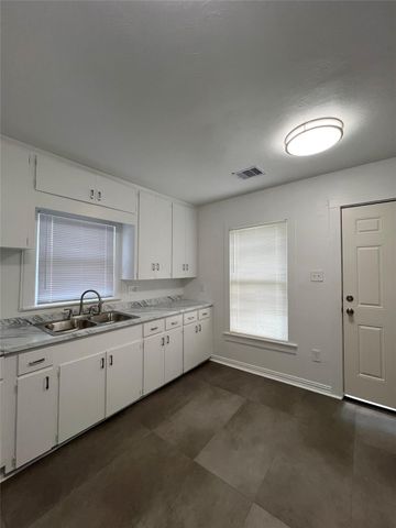 503 Ross Street Street, La Marque, TX 77568