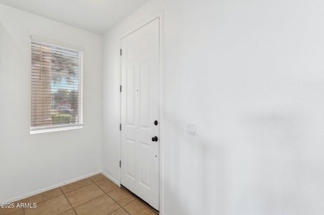 4913 S 15TH Place, Phoenix, AZ 85040