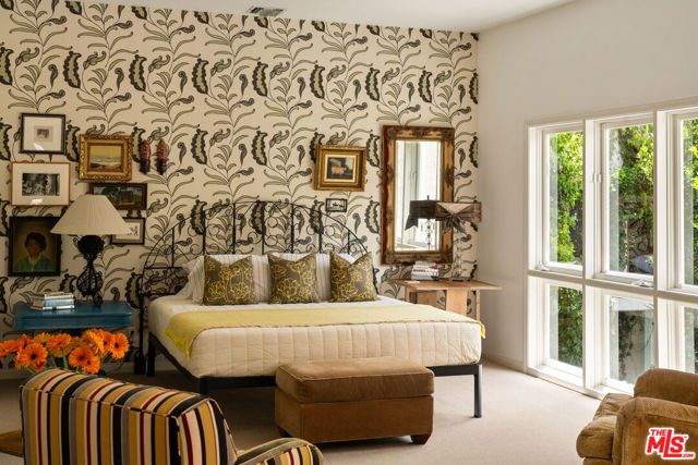 454 Sycamore Road, Santa Monica, CA 90402