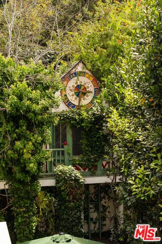 454 Sycamore Road, Santa Monica, CA 90402