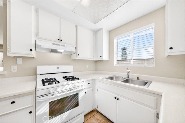 16377 Lakeshore, Lake Elsinore, CA 92530