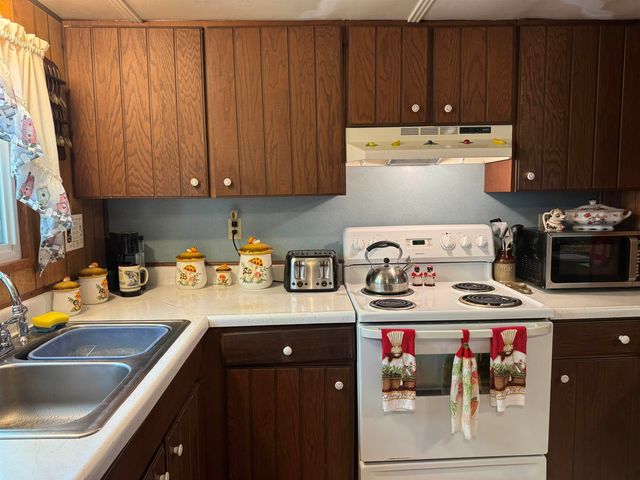 40 Murphy Lane, Tamworth, NH 03886