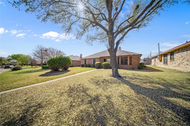 736 Whitewing Drive, Mesquite, TX 75150