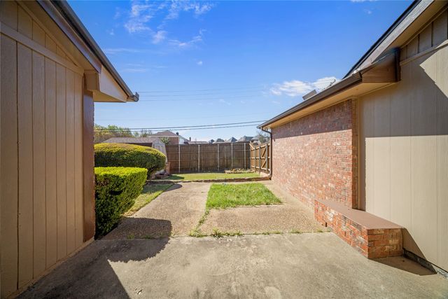 736 Whitewing Drive, Mesquite, TX 75150