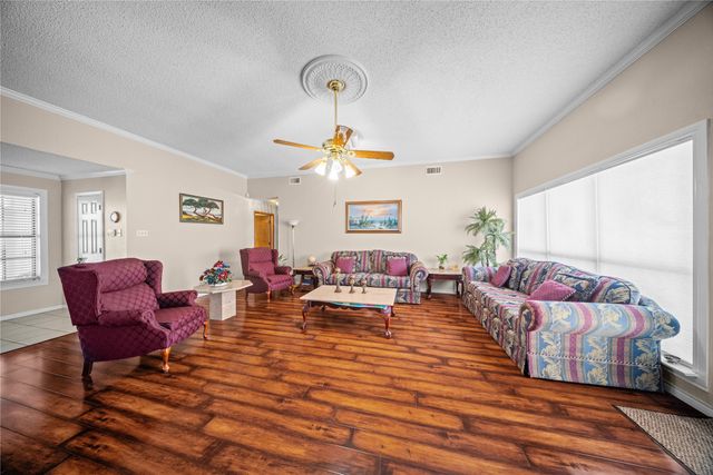 736 Whitewing Drive, Mesquite, TX 75150