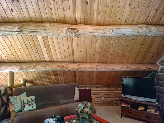 24486 6th Avenue, Gobles, MI 49055