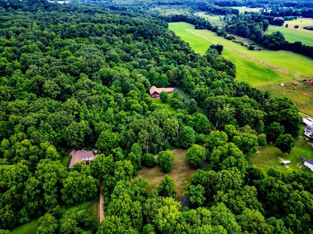 24486 6th Avenue, Gobles, MI 49055