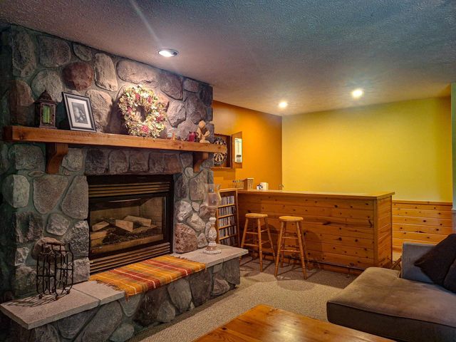24486 6th Avenue, Gobles, MI 49055