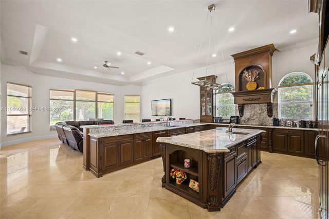 12175 SW 80th St, Miami, FL 33183