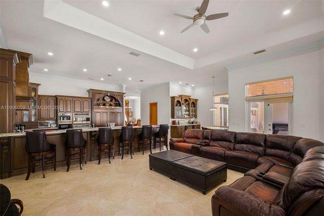 12175 SW 80th St, Miami, FL 33183