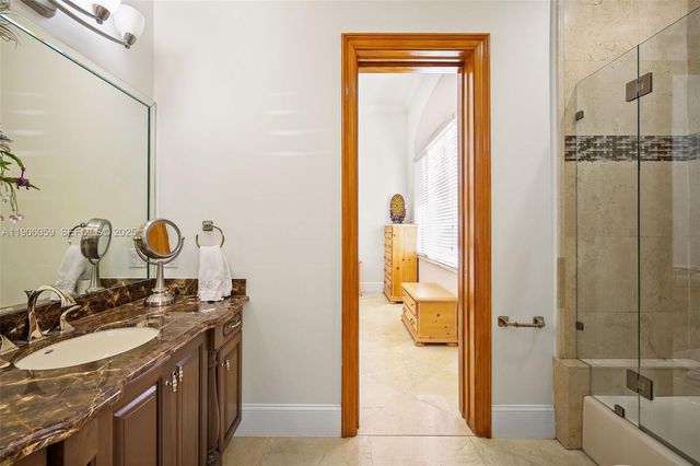 12175 SW 80th St, Miami, FL 33183