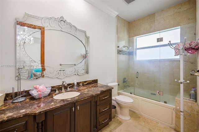 12175 SW 80th St, Miami, FL 33183