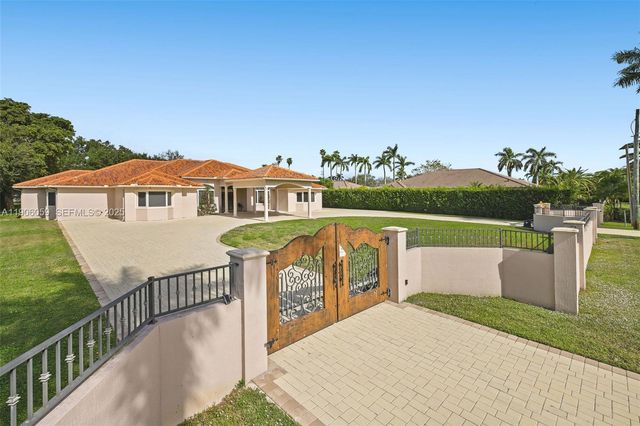 12175 SW 80th St, Miami, FL 33183