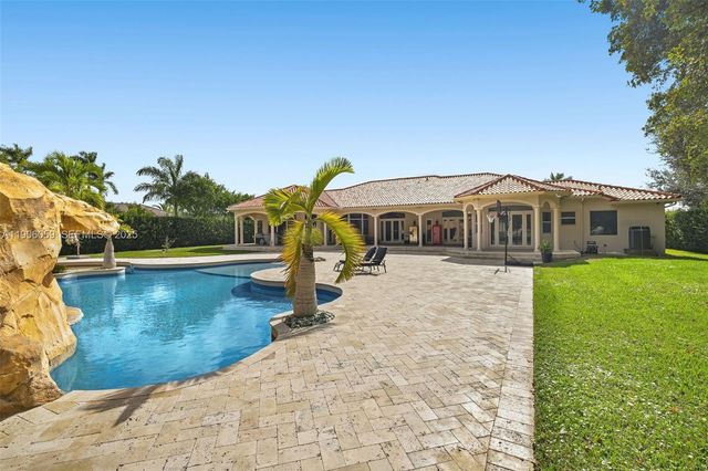 12175 SW 80th St, Miami, FL 33183