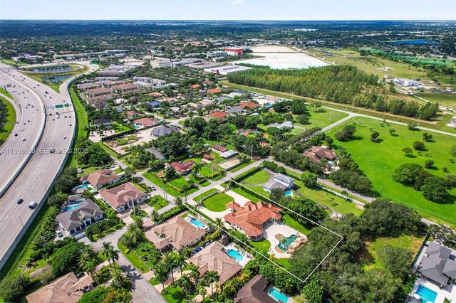 12175 SW 80th St, Miami, FL 33183