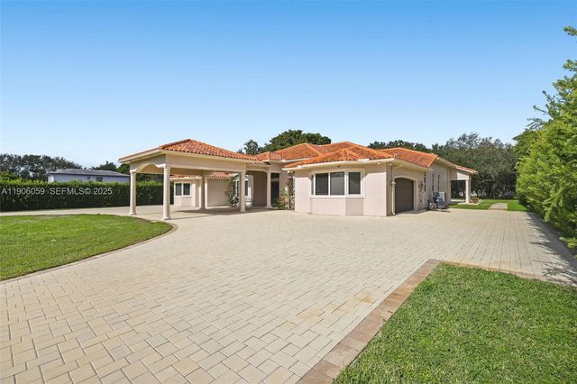 12175 SW 80th St, Miami, FL 33183