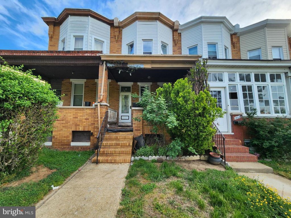 Image 1 of property listing at 2902 CLIFTON PARK TER, Baltimore, MD 21213