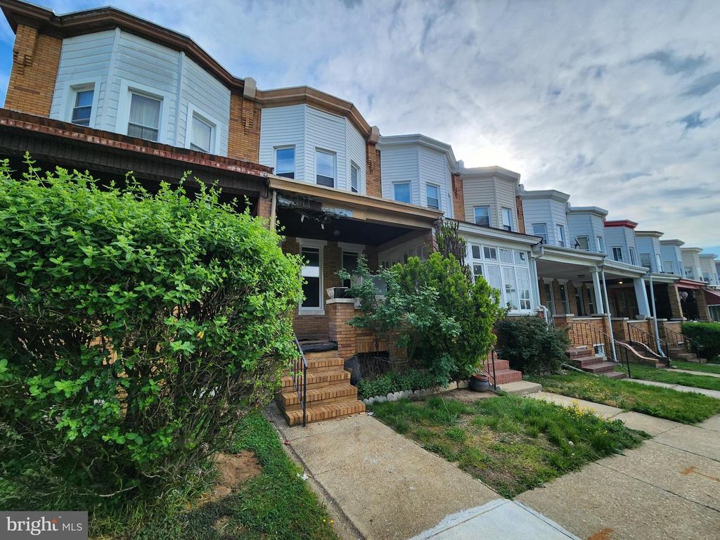 Image 2 of property listing at 2902 CLIFTON PARK TER, Baltimore, MD 21213