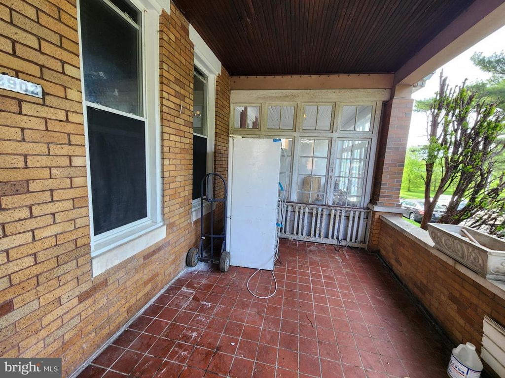 Image 22 of property listing at 2902 CLIFTON PARK TER, Baltimore, MD 21213