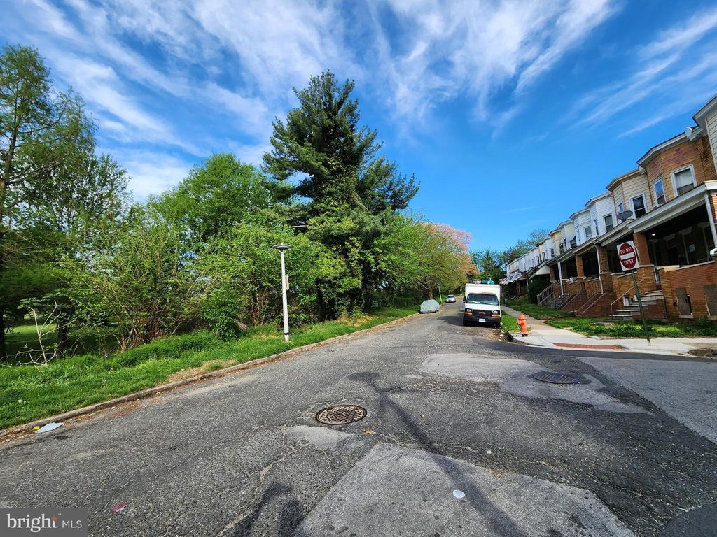 Image 23 of property listing at 2902 CLIFTON PARK TER, Baltimore, MD 21213