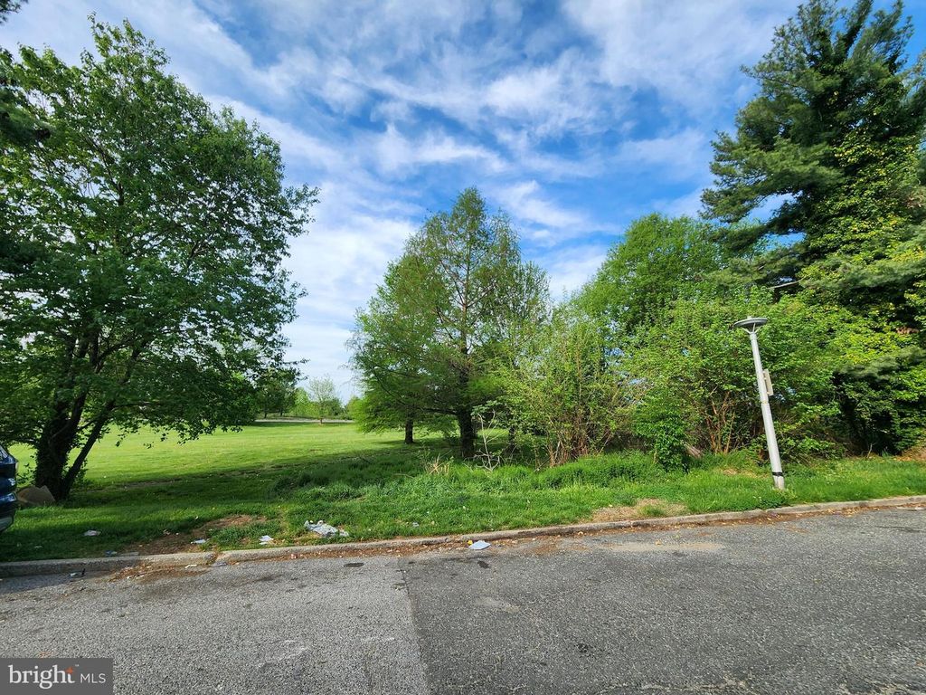 Image 24 of property listing at 2902 CLIFTON PARK TER, Baltimore, MD 21213