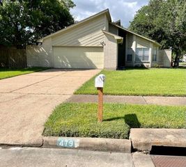 479 Lost Rock Drive, Webster, TX 77598