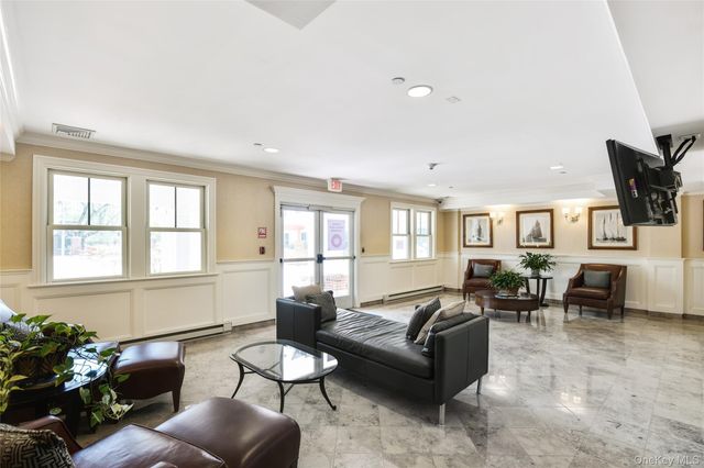 225 Stanley Avenue 313, Mamaroneck, NY 10543