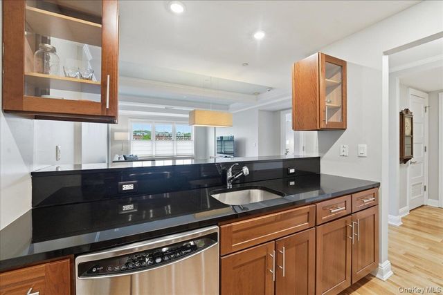 225 Stanley Avenue 313, Mamaroneck, NY 10543