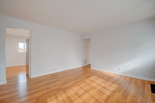 1027 Wade Street NE, Albuquerque, NM 87112