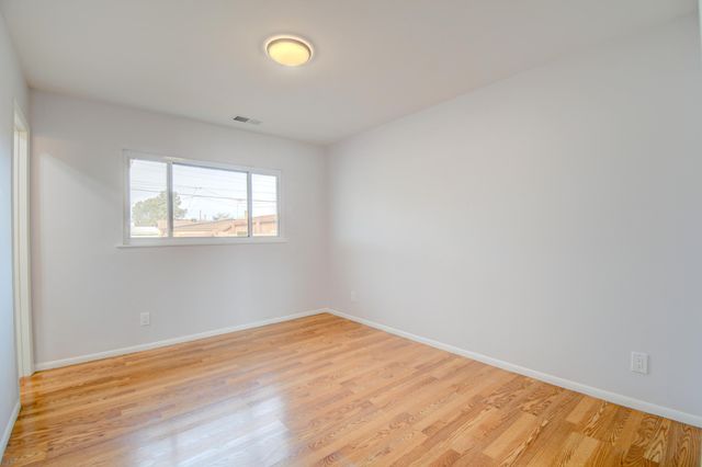 1027 Wade Street NE, Albuquerque, NM 87112