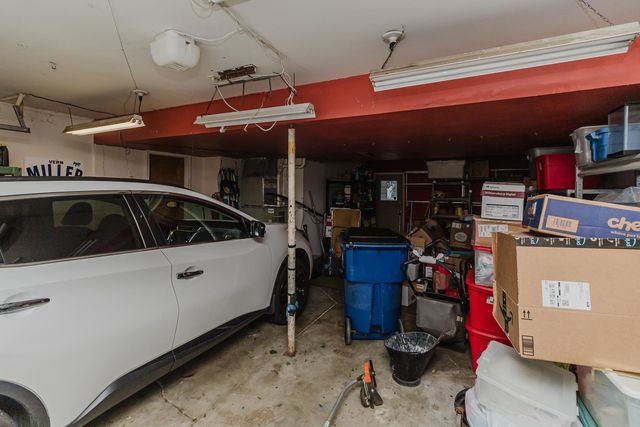 1829 S White Oak Cir, Wichita, KS 67207