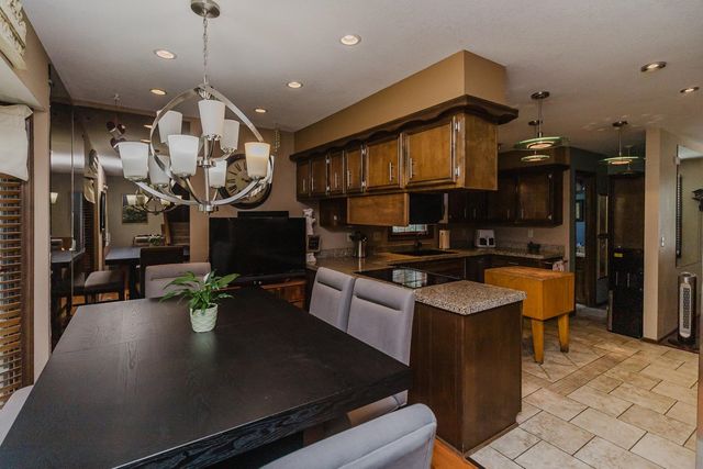 1829 S White Oak Cir, Wichita, KS 67207