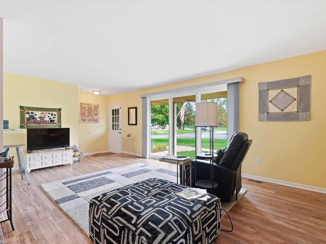 14729 Georgetown Court, Shelby Twp, MI 48315