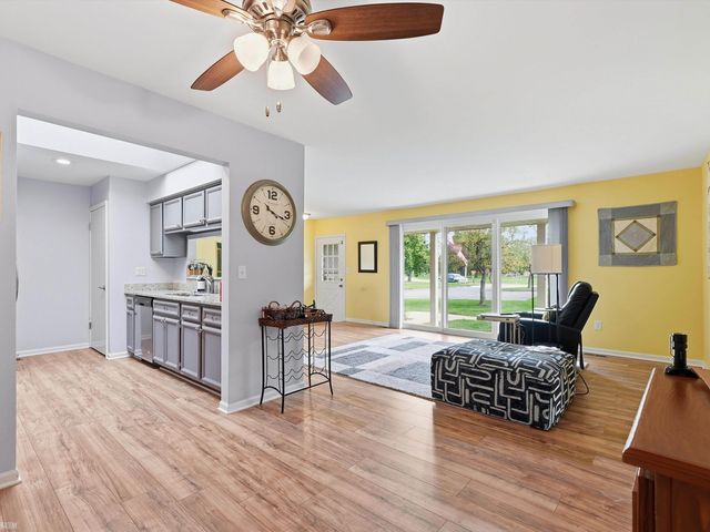 14729 Georgetown Court, Shelby Twp, MI 48315
