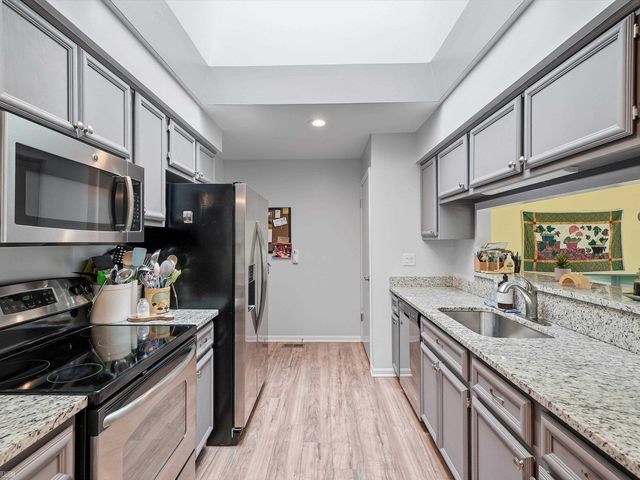 14729 Georgetown Court, Shelby Twp, MI 48315