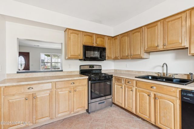 102 Union Avenue, Asbury Park, NJ 07712