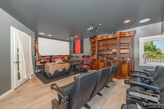 28 Riverside Avenue, Amityville, NY 11701