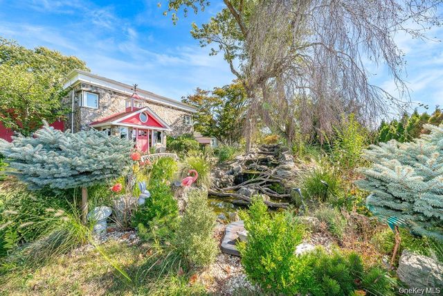 28 Riverside Avenue, Amityville, NY 11701