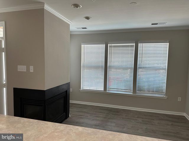 15618 EVERGLADE LN #101, Bowie, MD 20716