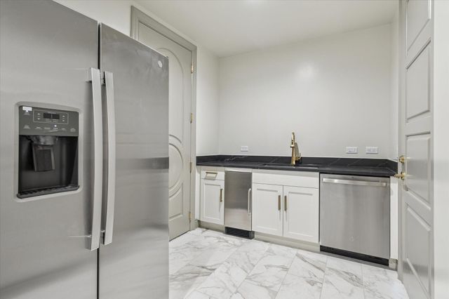 1717 Bissonnet Street 1105, Houston, TX 77005