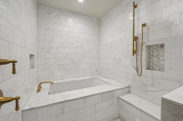 1717 Bissonnet Street 1105, Houston, TX 77005