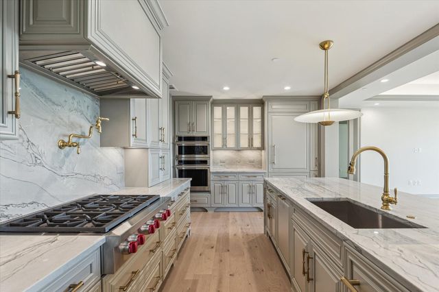 1717 Bissonnet Street 1105, Houston, TX 77005