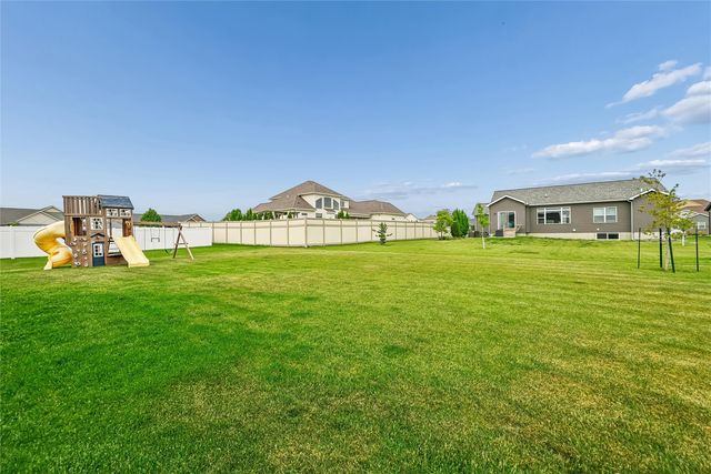 1115 Partridge Lane, Waterloo, IA 50701