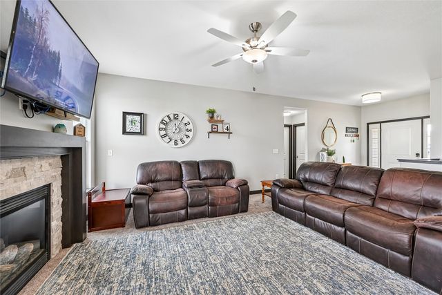1115 Partridge Lane, Waterloo, IA 50701