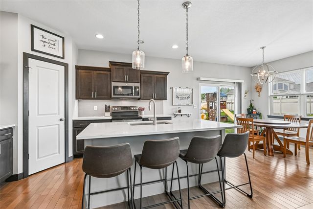 1115 Partridge Lane, Waterloo, IA 50701