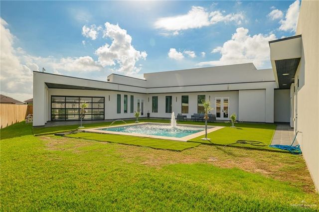 2809 N Summer Heights, San Juan, TX 78589