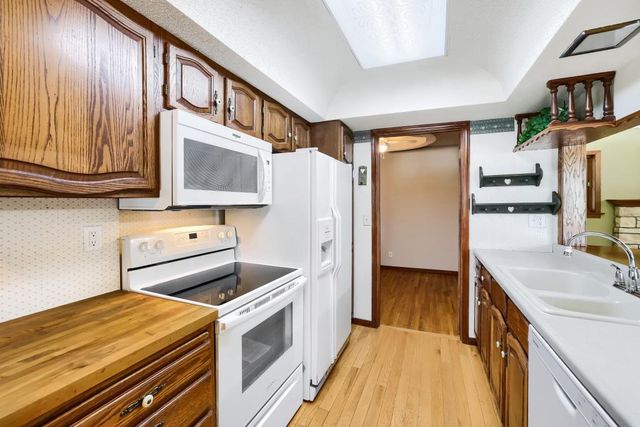 558 113th Lane NW, Coon Rapids, MN 55448