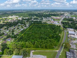 3744 W Pinhook Road, Broussard, LA 70518