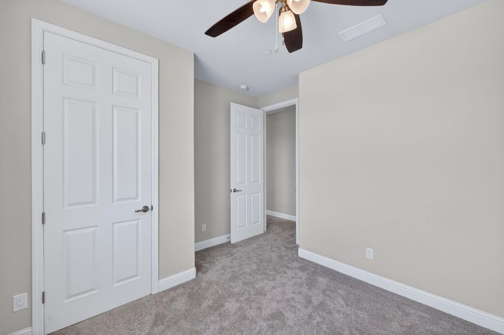 Image 22 of property listing at 1634 E Autumn Sage Avenue, Fresno, CA 93730