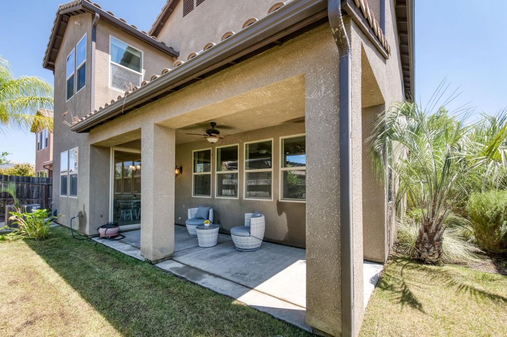 Image 29 of property listing at 1634 E Autumn Sage Avenue, Fresno, CA 93730